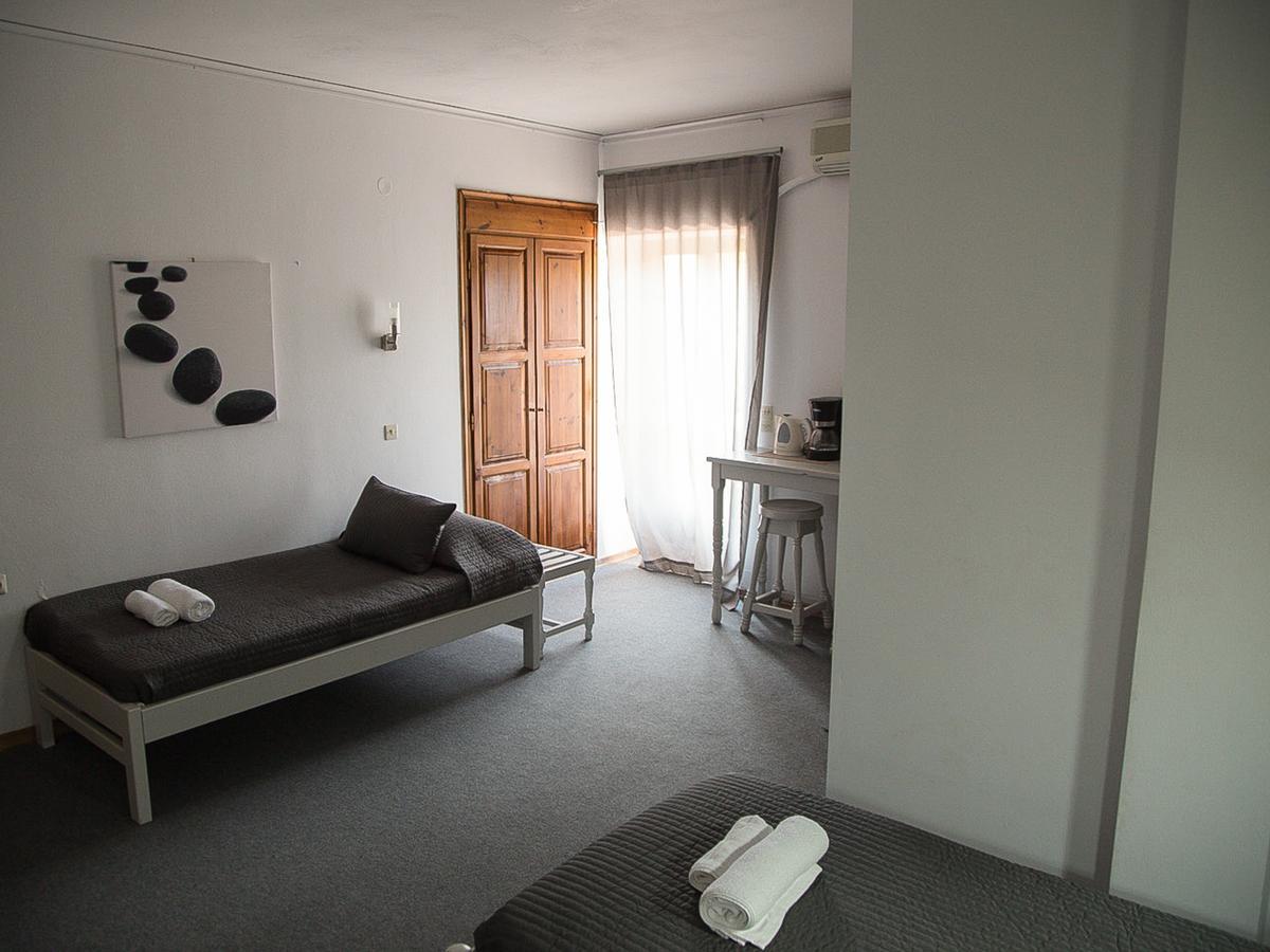 Olive Press Hotel & Apartments Mithimna Ngoại thất bức ảnh